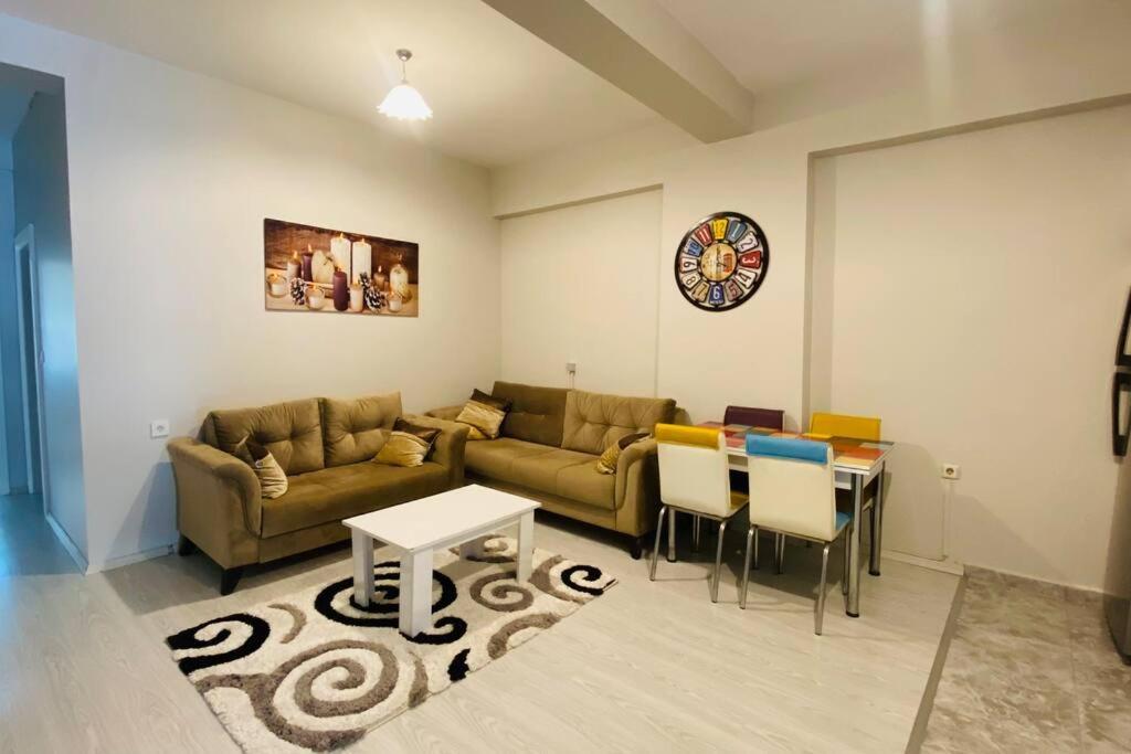 Sisli Pangalti Da 2+1 Jakuzili Lux Daire Daire
